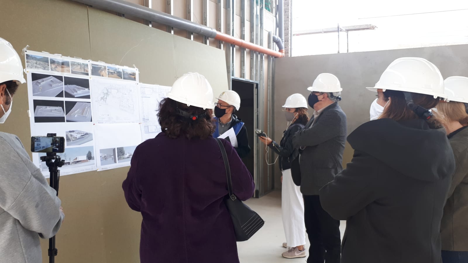 Visita a les obres de l'Escola Agnès