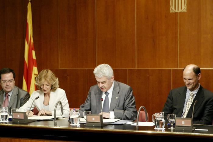 Un moment de l'acte de la signatura amb el president Maragall i la ministra Salgado