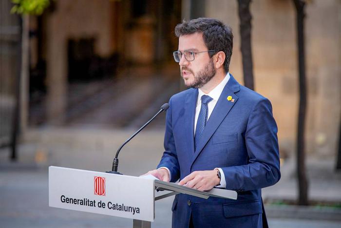 President Aragonès during his institutional statement (2)