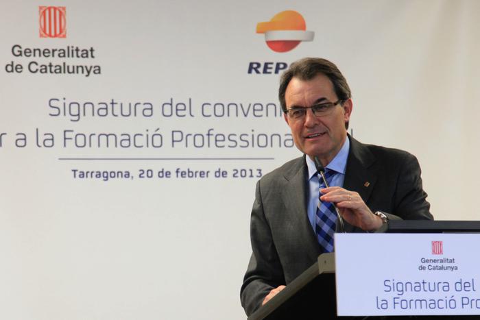 Signatura del conveni entre la Generalitat i Repsol per a l'FP dual