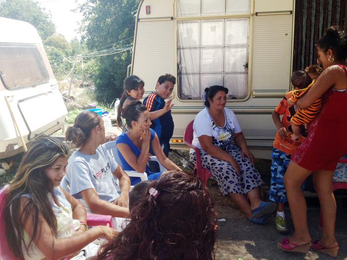 Benestar Social i Família inicia el reallotjament d'un assentament de set famílies a Santa Perpètua de Mogoda