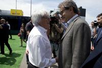 President Mas greets Bernie Ecclestone before the race