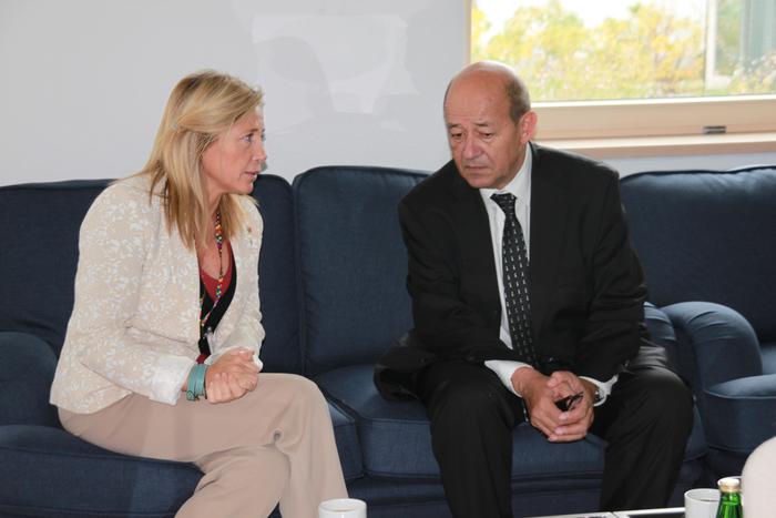 Fotografia reunió vicepresidenta Ortega amb ministre francès Le Drian
