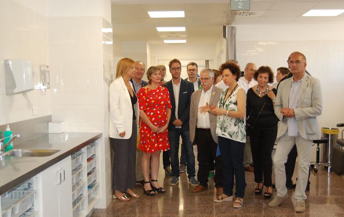 Foto2 - La consellera en un moment de la visita inaugural al nou CAP de Figueres
