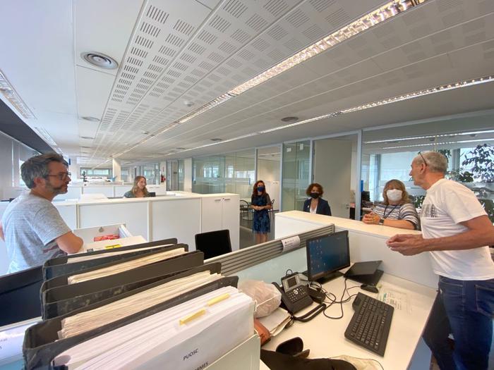 Visita de la delegada del Govern a les oficines dels Serveis Territorials de la Presidència a Girona