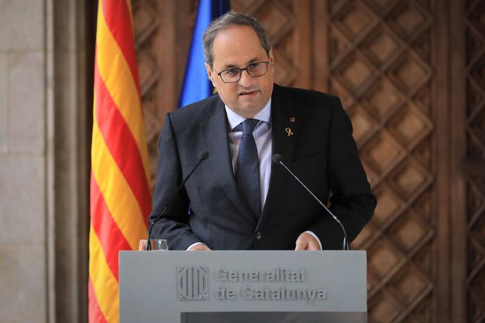 The president of the Government of Catalonia, Quim Torra, giving an institutional statement today at the Palau de la Generalitat after  notified by the High Court of Justice of Catalonia that he has been convicted of disobedience