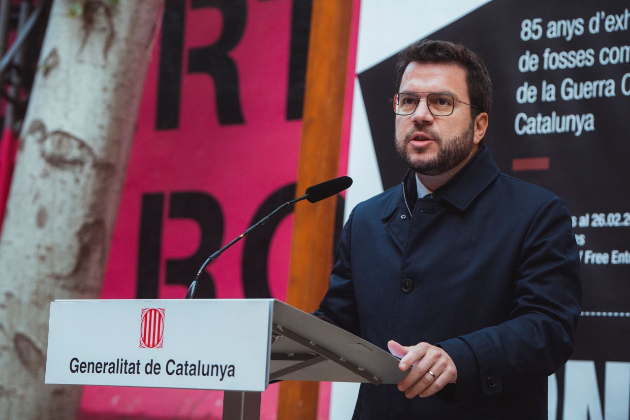 Exposició al Palau Robert dels 85 anys d'exhumacions de fosses comunes de la Guerra Civil a Catalunya