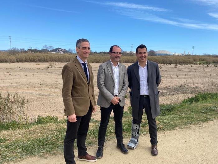 L'alcalde i el director de l'Agència Catalana de l'Aigua han presentat l'actuació per reduir el risc d'inundabilitat.