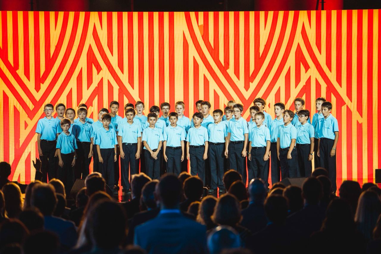 Interpretació de l'Himne Nacional de Catalunya a càrrec de l’Escolania de Montserrat