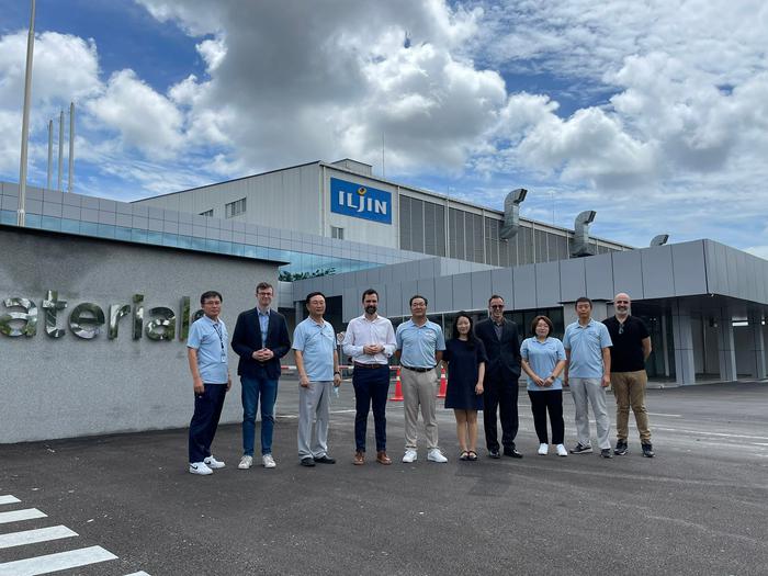 El conseller d Empresa i Treball ha visitat les instal·lacions de la fàbrica de la multinacional ILJIN a Malàisia