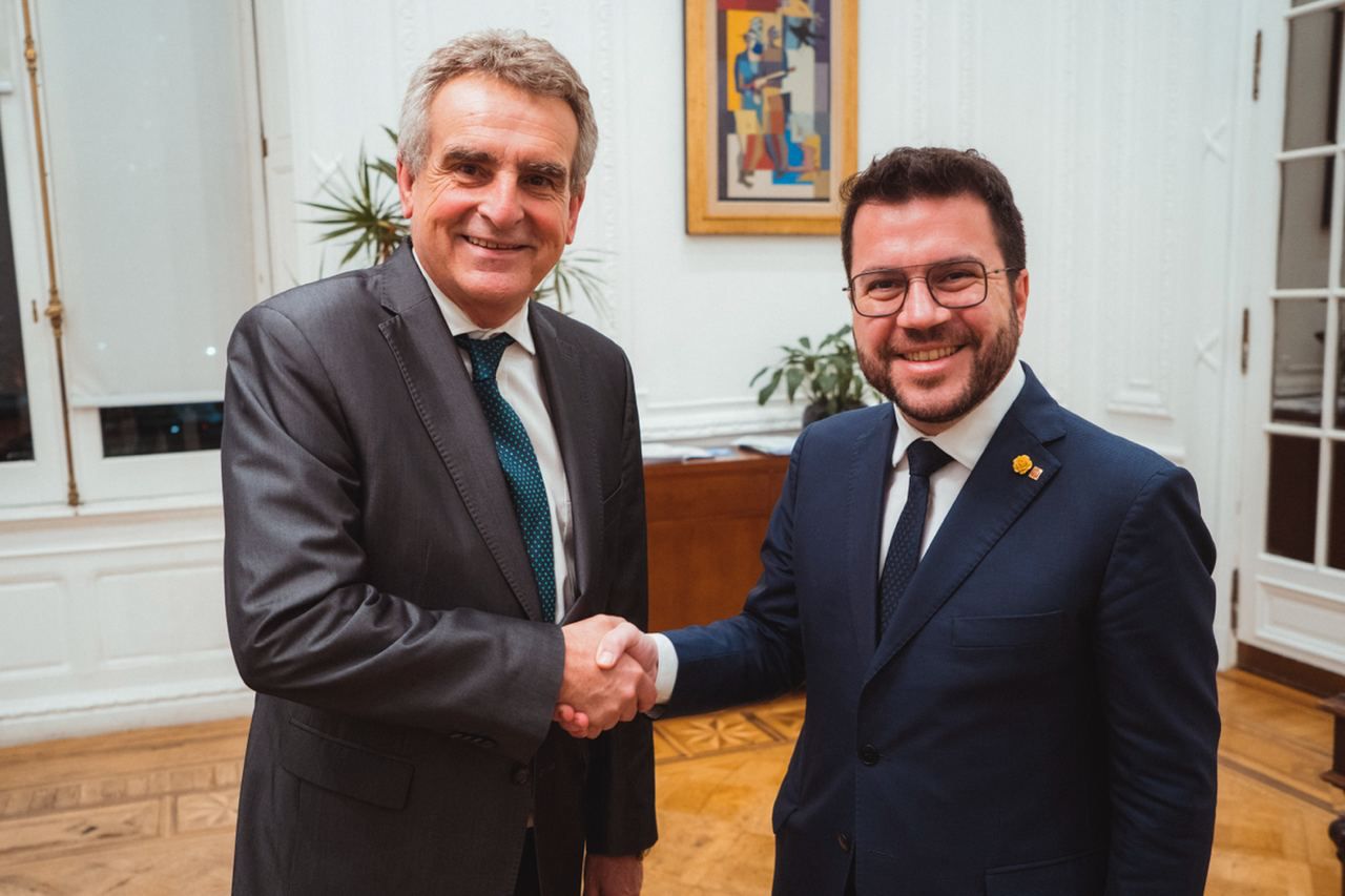 Reunió amb el ministre argentí Agustín Rossi, a la Casa Rosada, seu de la presidència