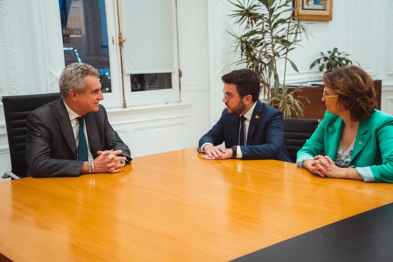 Reunió amb el ministre argentí Agustín Rossi a la Casa Rosada, seu de la presidència argentina
