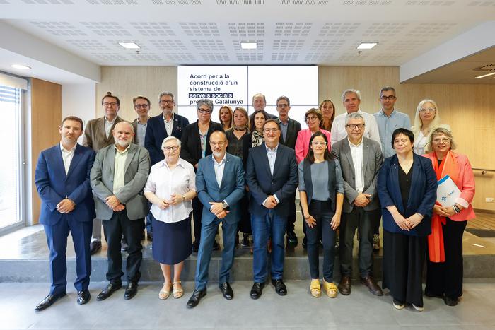 Els consellers Garriga i Gonzàlez-Cambray i una cinquantena de professionals s'han reunit en el marc del Consell nacional de la lectura (Foto: Arnau Pascual. Departament de Cultura)