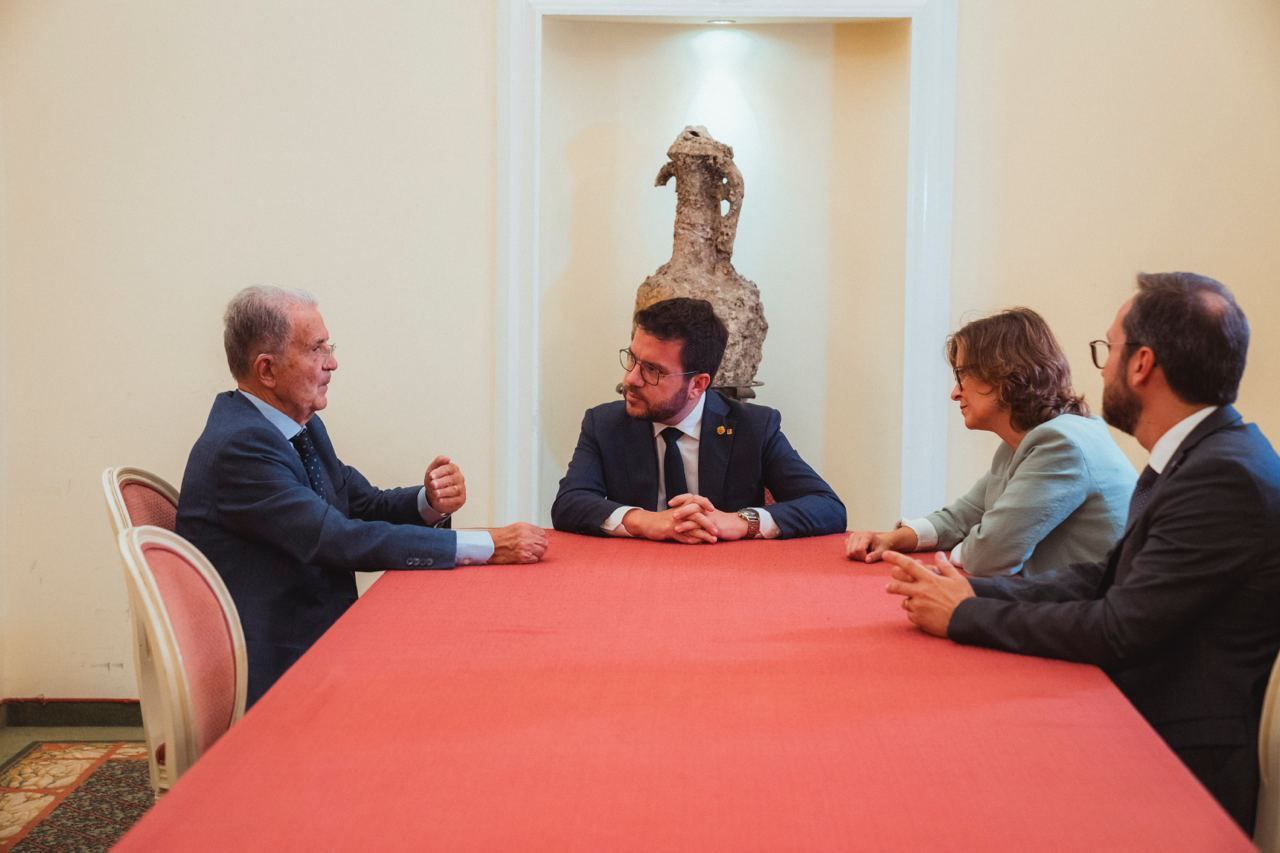 Trobada amb l'ex primer ministre italià i ex president de la Comissió Europea Romano Prodi