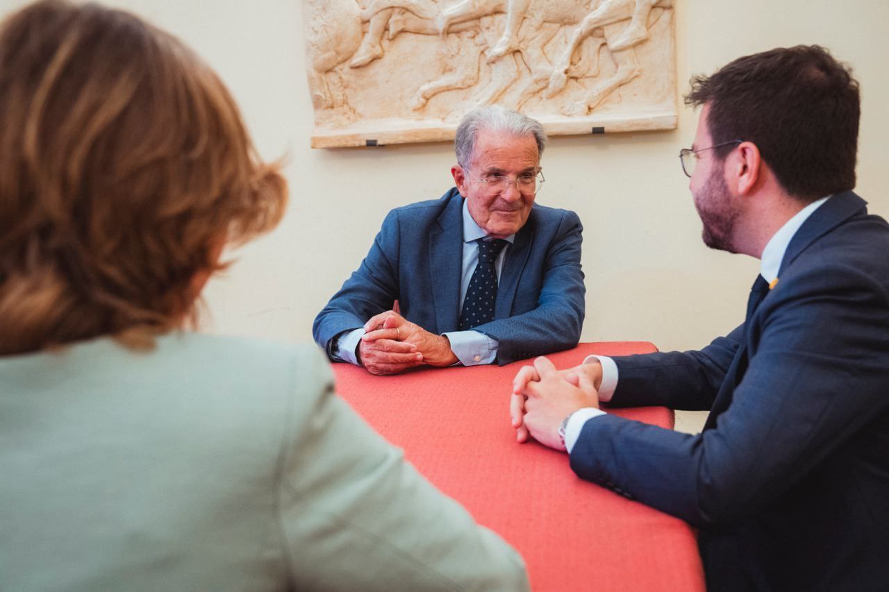 Trobada amb l'ex primer ministre italià i ex president de la Comissió Europea Romano Prodi