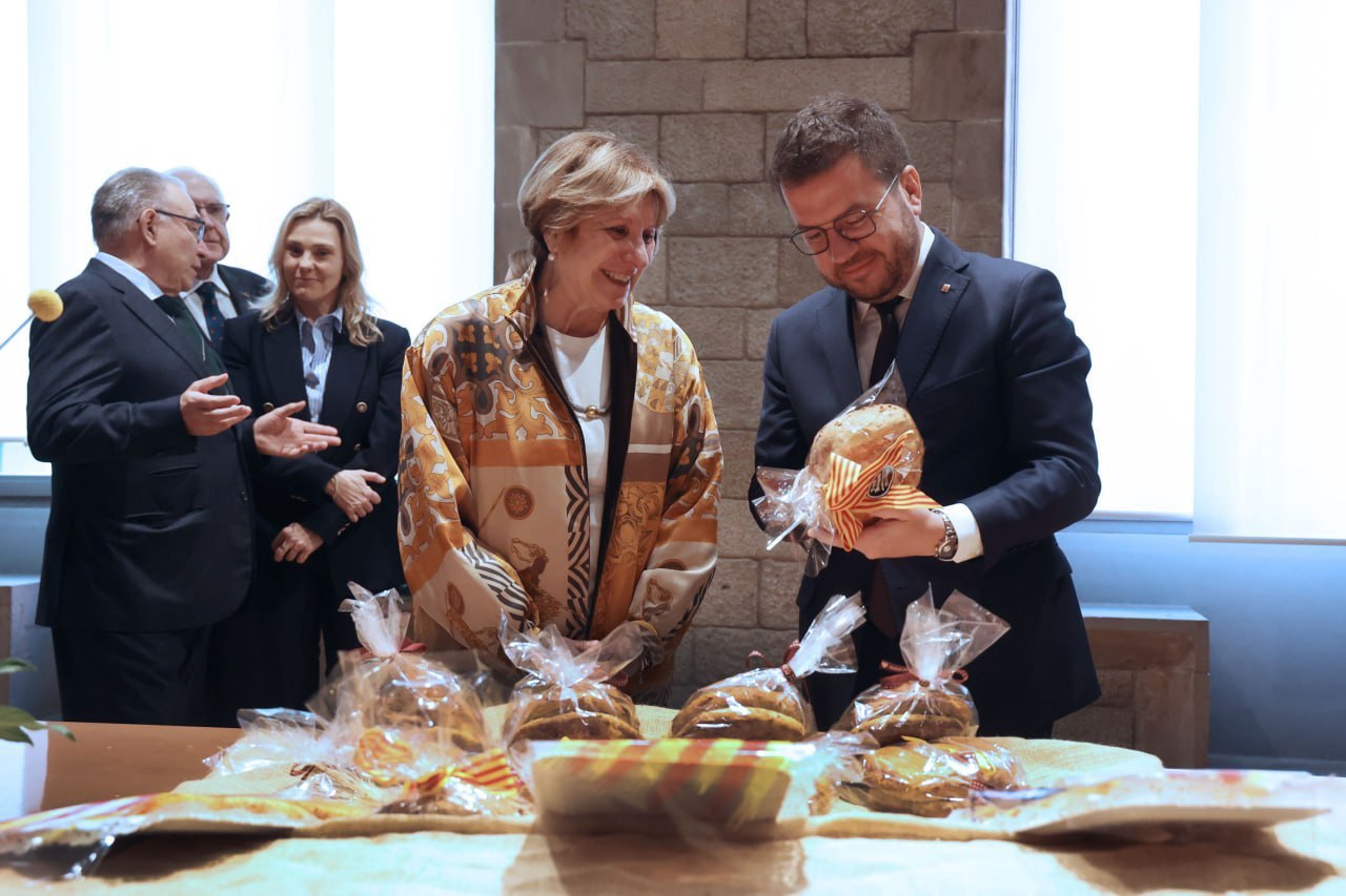 El president ha rebut al Palau la Federació Catalana d'Associacions de Gremis de Flequers.