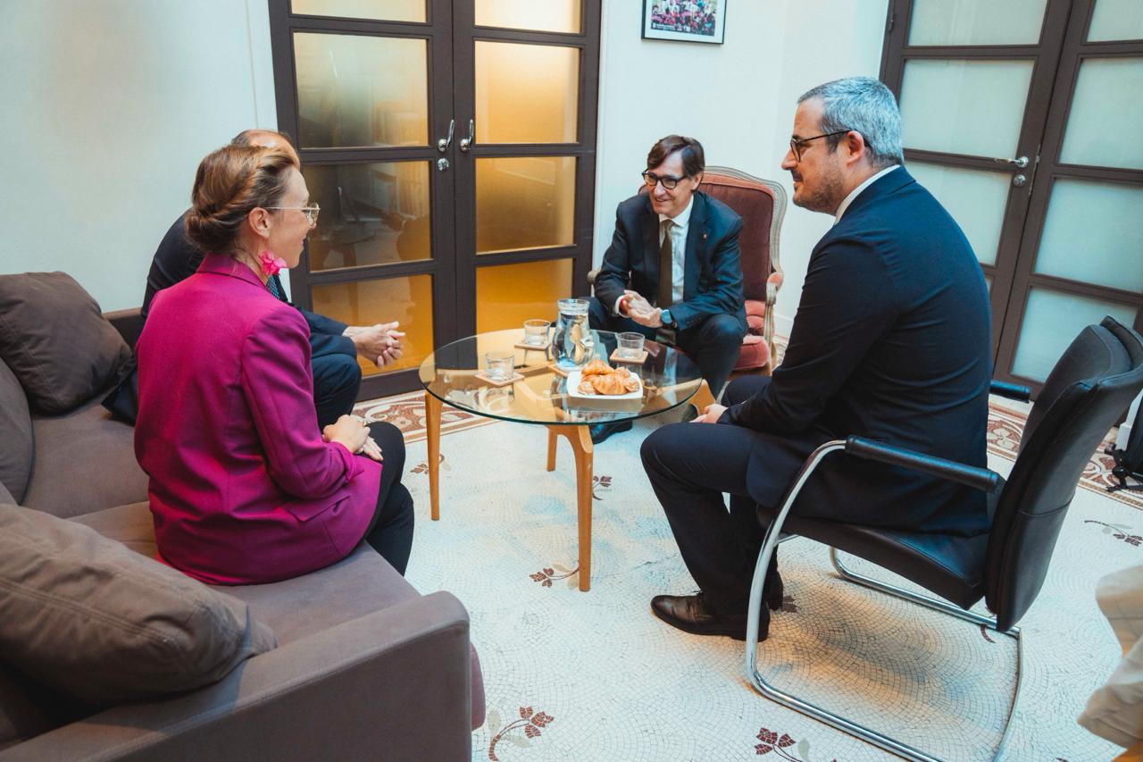 Visita a la delegació del Govern a França, ubicada a París, acompanyat de la delegada, Eva Doya