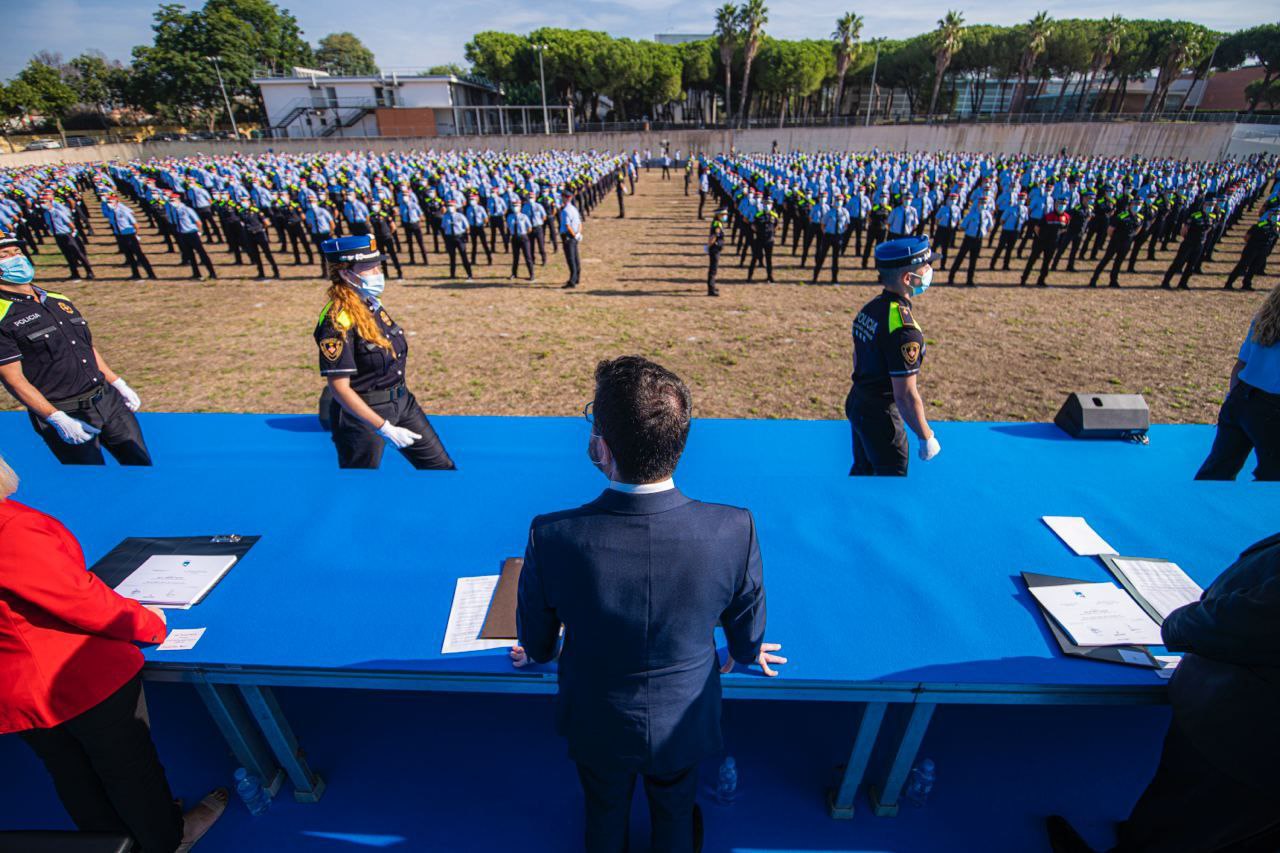 lliurament de diplomes a la 34ena promoció de l'Escola de Policia de Catalunya.